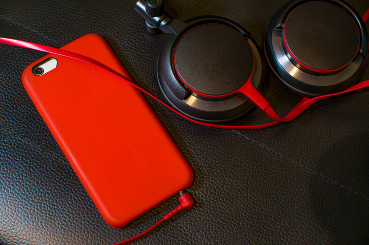 彼氏の誕生日にスマホケースをプレゼント 人気スマホケース5選