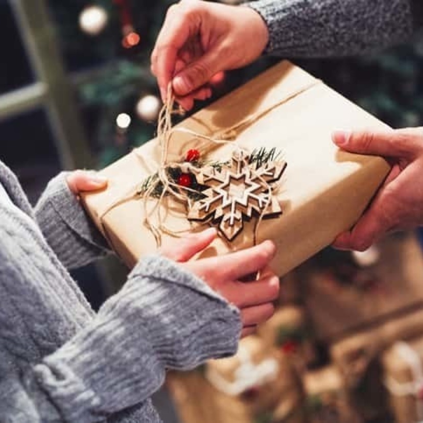 付き合いたてのカップルにおすすめのクリスマスプレゼント｜ふたりの仲がもっと深まるアイテム15選