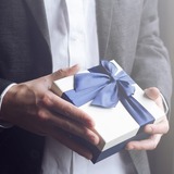 予算2,000円の男性向け送別会プレゼント！本当に喜ばれるアイテム16選