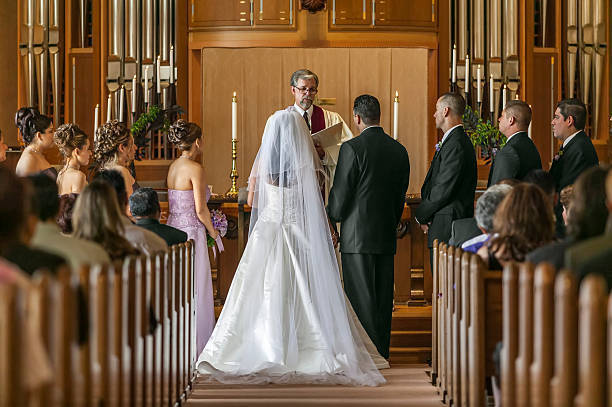 結婚式のお祝いって何をするの お祝い金や電報のマナーを紹介