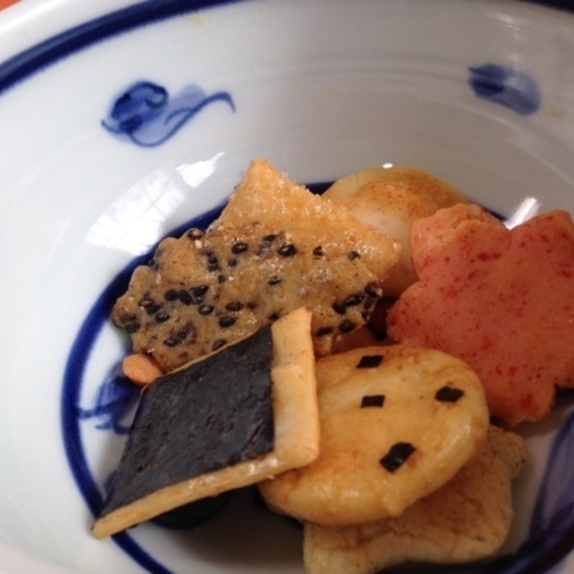 風雅な八種類のおかきたち