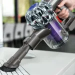 9. あると便利な「ハンディタイプ掃除機」