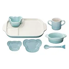お食い初めに！LE CREUSET 「ベビー・テーブルウエア・セット」