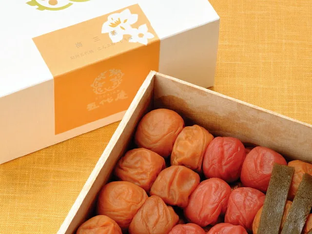 お好みのお味を 紀州五代梅三華