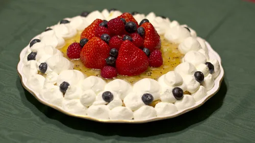 4.出産後はしばらく我慢だから…ホールケーキ！