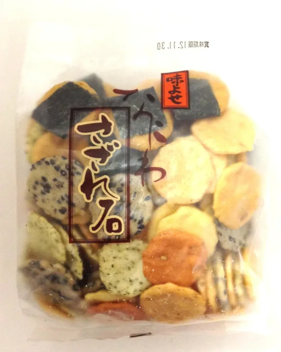 MEMOCOおすすめ！浪花あられ東京店のさざれ石
