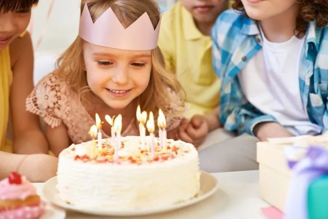 ［男女別］誕生日プレゼントを総まとめ！おすすめ人気アイテム20選