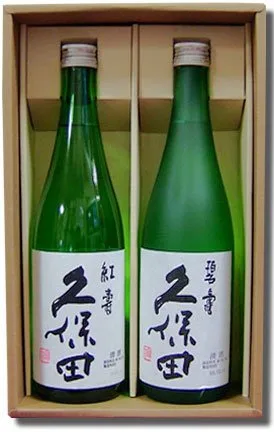 緑寿のお祝い-緑ボトル入りのお酒