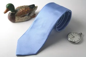 FAIRFAX サックスブルー系 サテン無地のネクタイ