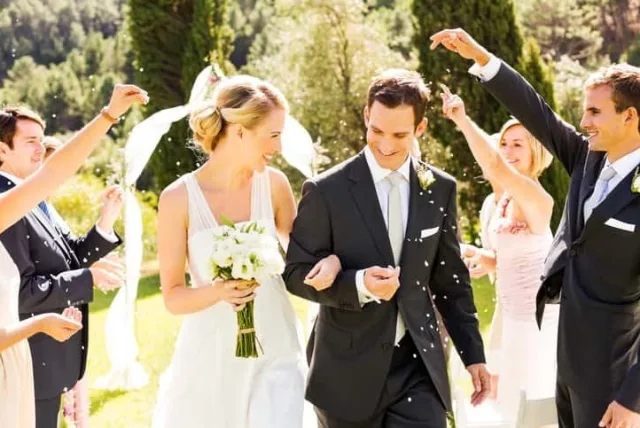 結婚式と披露宴の違いって知ってる？それぞれの意味や豆知識も紹介