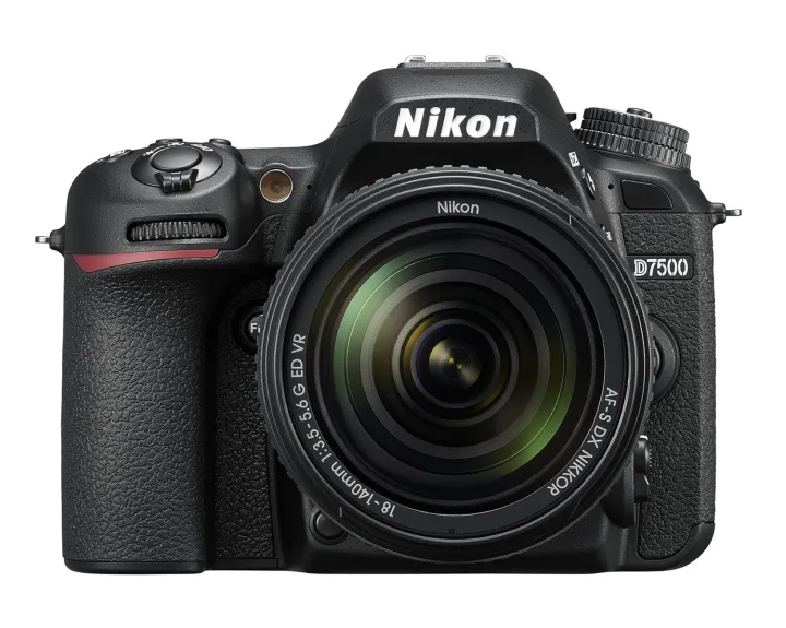 旗艦機並みの高画質Nikon デジタル一眼レフカメラ D7500 18-140VR