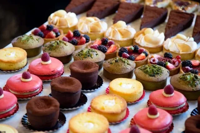 絶品ケーキから変わりネタまで。プレゼントしたくなるおすすめケーキ15選