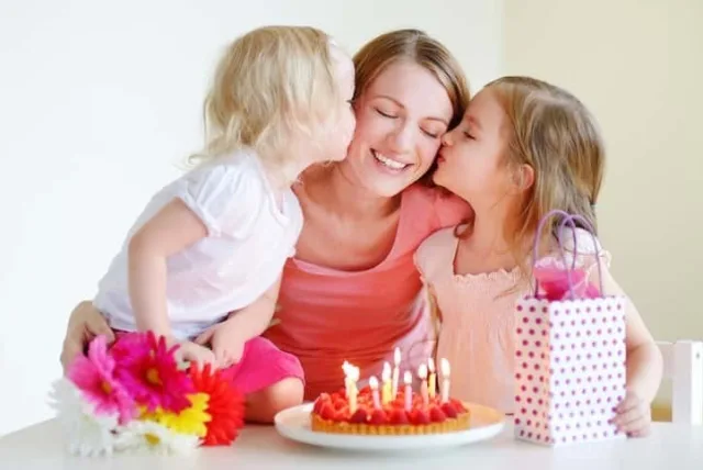 親の誕生日プレゼント選びに悩んでいる方必見!オススメ10選を紹介
