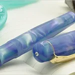 青く澄んだ空へ吸い寄せられるような「セテート アークモデル 蒼穹の彗 (スワロフスキー ライトアゾレ) 」