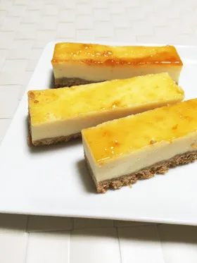 8. 間違いない人気者「ベイクドチーズケーキ」