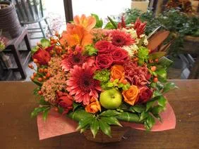 2. Florist Shuei アレンジメントフラワー