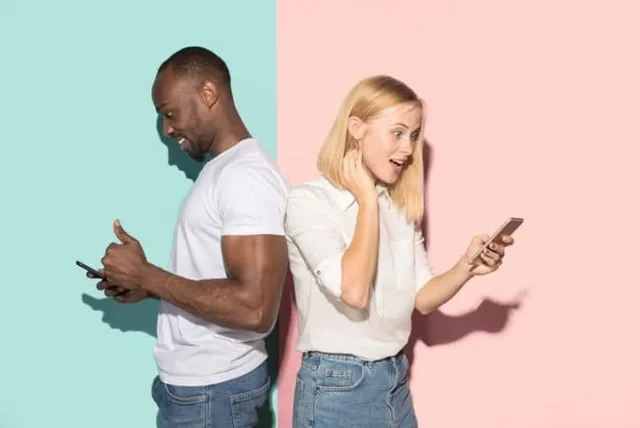 ペアデザインiPhoneケース人気アイテム10選|カップルおすすめスマホケース特集