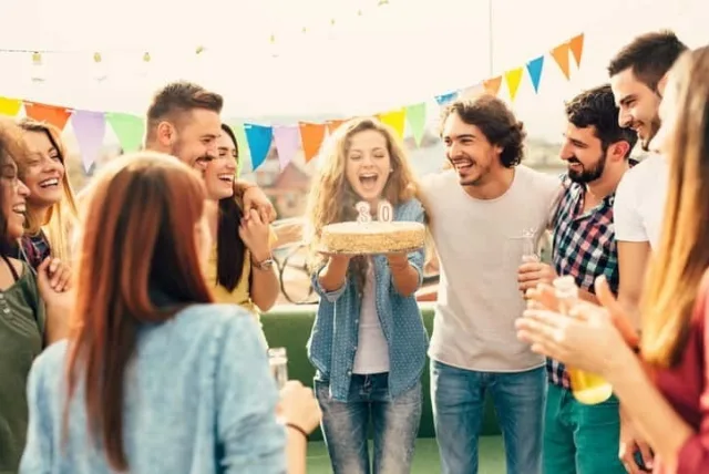 30代の彼女に!あっと驚くサプライズプレゼント10選