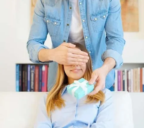 サプライズプレゼントを贈ろう！20代の彼女におすすめのアイテム5選