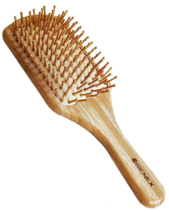 頭皮だけでなく、顔までマッサージ効果も期待できる「Orienex ヘアブラシ」をプレゼント