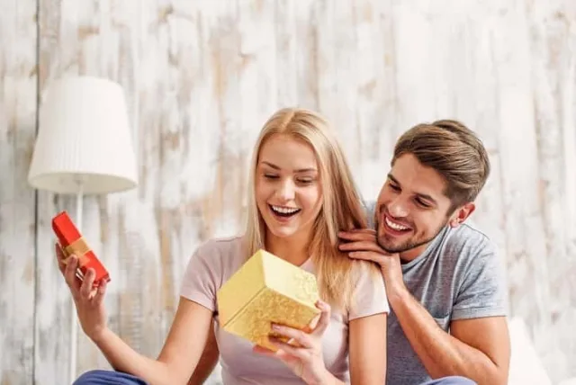 【結婚祝いのギフトランキング】2人の新生活をより豊かにする厳選10選アイテム