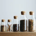 美しく収納できるキャニスターでコーヒーを保存