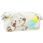 カラフルなポンポンが印象的なかわいいグッズ♪ラスカルペンポーチをプレゼント