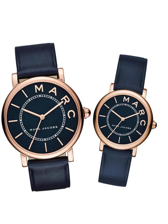 文字盤が目を引くMARC JACOBSの【ROXY】