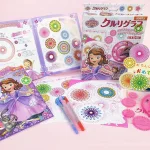 5位:”お絵かきグッズ”で4歳の絵心を育む♡プリンセスの「クルリグラフ」
