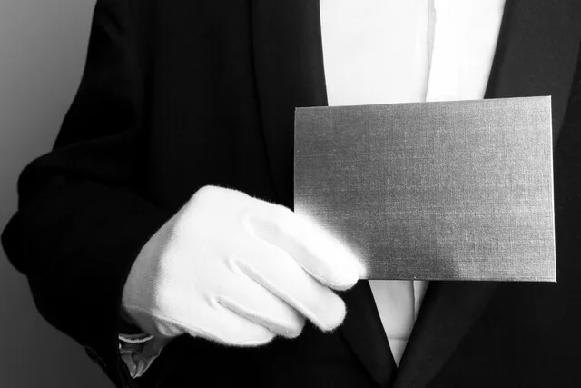 プレゼントにおすすめな黒執事グッズ4選。デザインもモチーフもとってもオシャレ！