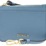 美しくて機能的なパスケースなら「Furla(フルラ)」