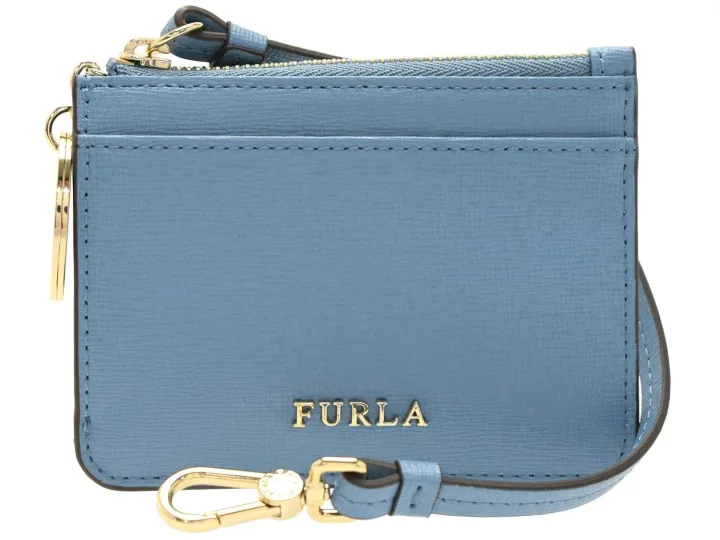 美しくて機能的なパスケースなら「Furla(フルラ)」