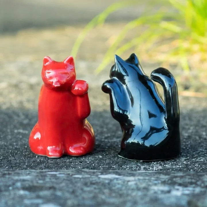 長崎の猫雑貨 nagasaki-no neco 尾曲がり招き猫(波佐見焼)