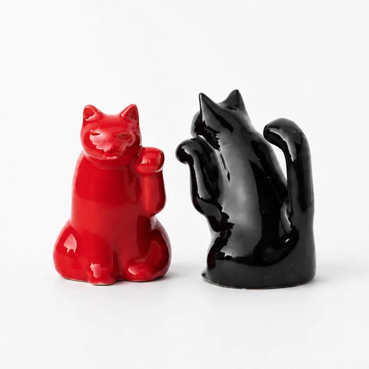 長崎の猫雑貨 nagasaki-no neco 尾曲がり招き猫(波佐見焼)