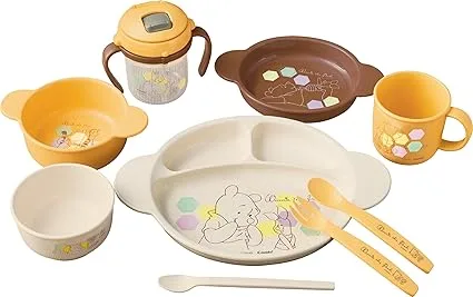 可愛いプーさんが成長を見守る食器セット