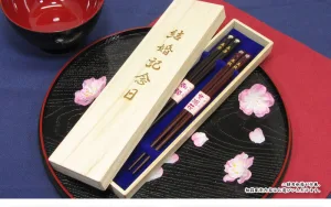 桐箱付き夫婦箸 誕生花
