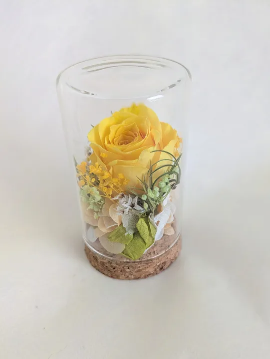 プリザーブドフラワー 黄色い薔薇のミニガラスボトル