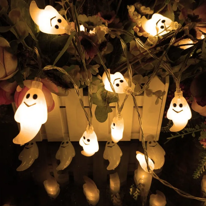 おばけ型ライトがハロウィンを楽しく演出