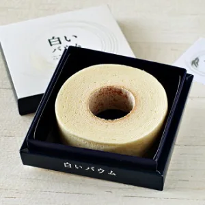 石屋製菓 白いバウム TSUMUGI