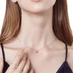 花びらがダイヤモンドのK18ネックレス