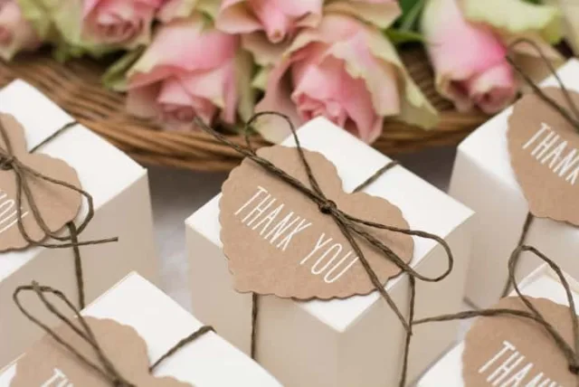 友達に贈る内祝い2選|結婚祝いのお返しはコレ