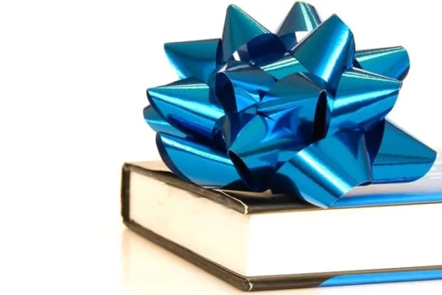 父の誕生日プレゼントに本を贈ろう!おすすめの厳選5冊!