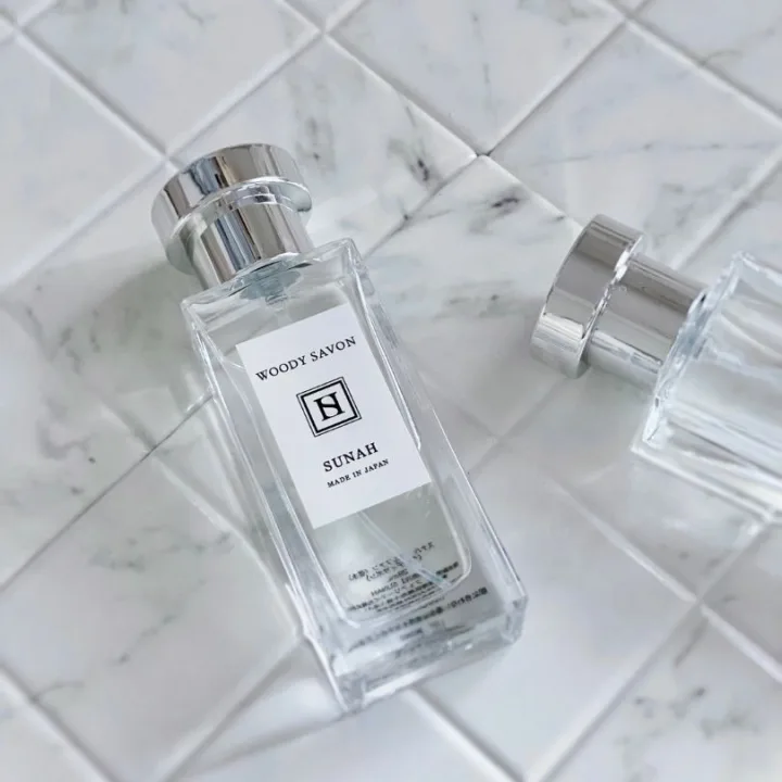 SUNAH（スナハ） WOODY SAVON 香水（28mL）