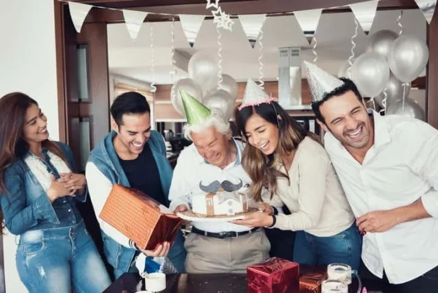 80代の父の誕生日プレゼント4選｜気持ちが伝わる温かい贈り物
