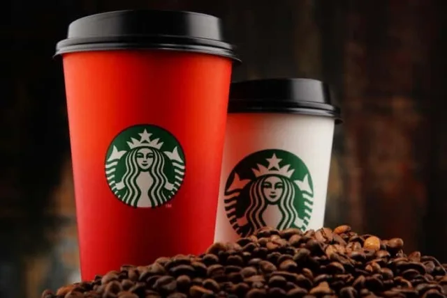コーヒーから小物まで!結婚祝いに喜んでもらえるスタバのギフト5選