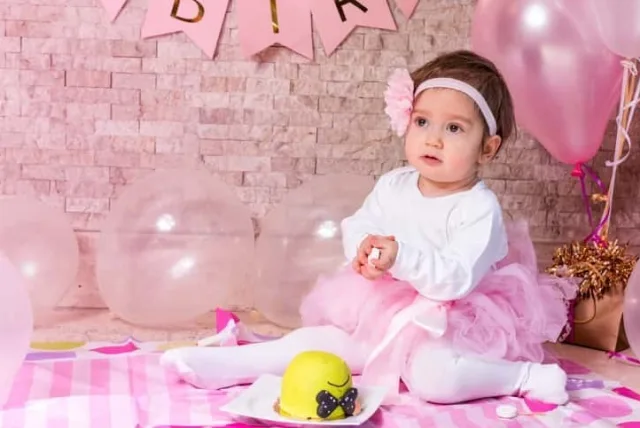 1歳の女の子に贈りたいプレゼント6選|誕生日、クリスマス、手土産のシーン別にご紹介