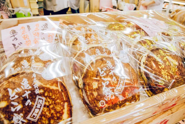 東京みやげの定番! 東京御三家の名匠「亀十」どら焼き