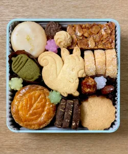 俵屋 井の頭の森クッキー缶