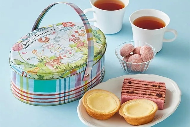 “春”を満喫できるお茶＆焼き菓子 Afternoon Tea「春のティータイム」