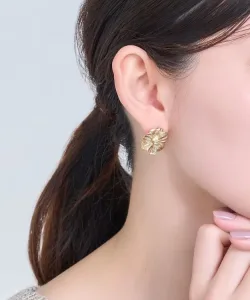 Phoebe／フィービィー フレグラントフラワーメタルピアス